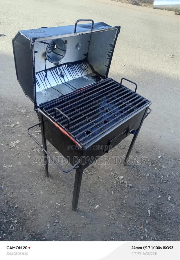 Charcoal Grill With Lid for Outdoors - thumbnail 3