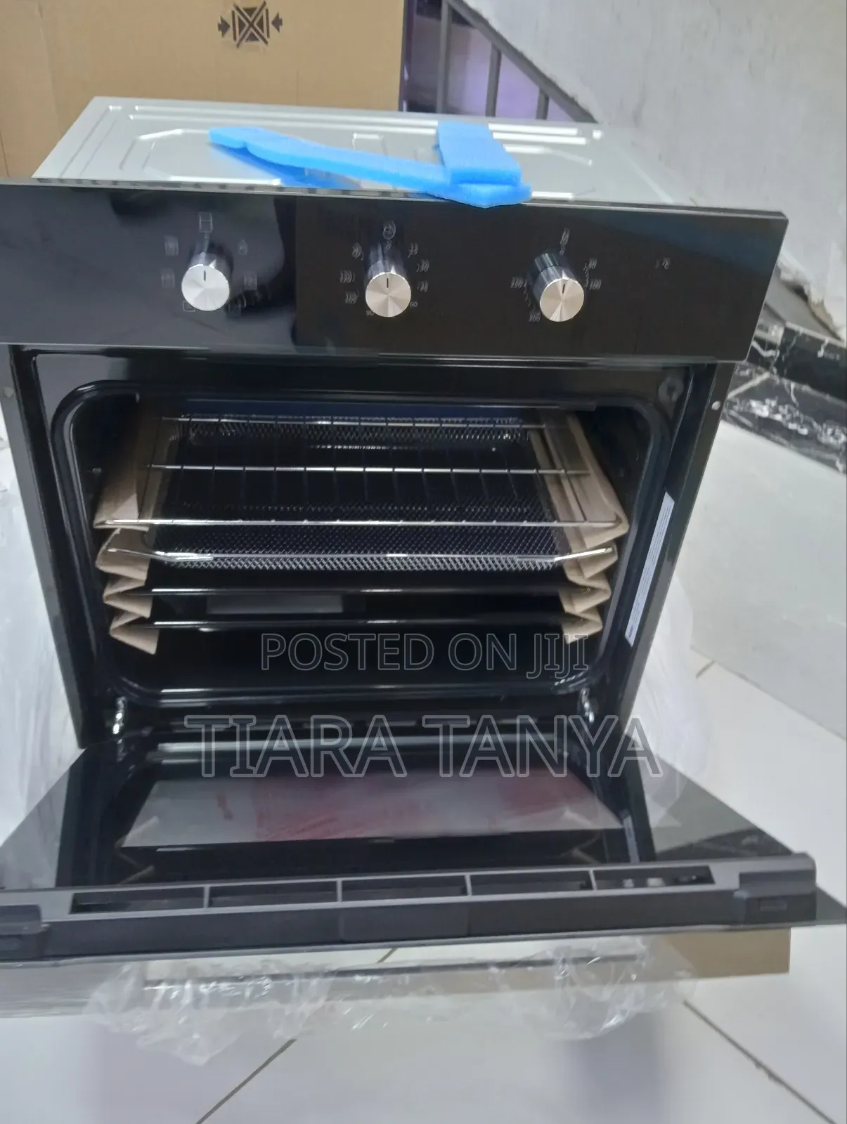 Haier 60cm Inbuilt Oven With 67 Litres Black