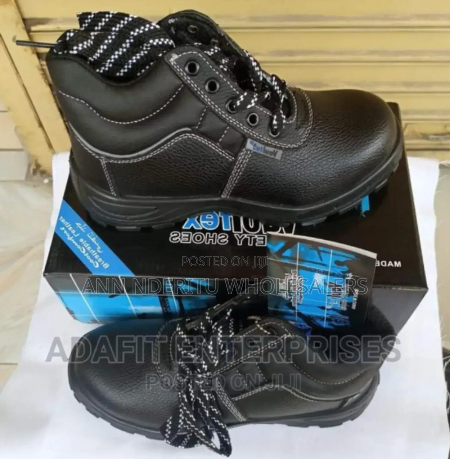 All Sizes Safety Shoes. Boots
