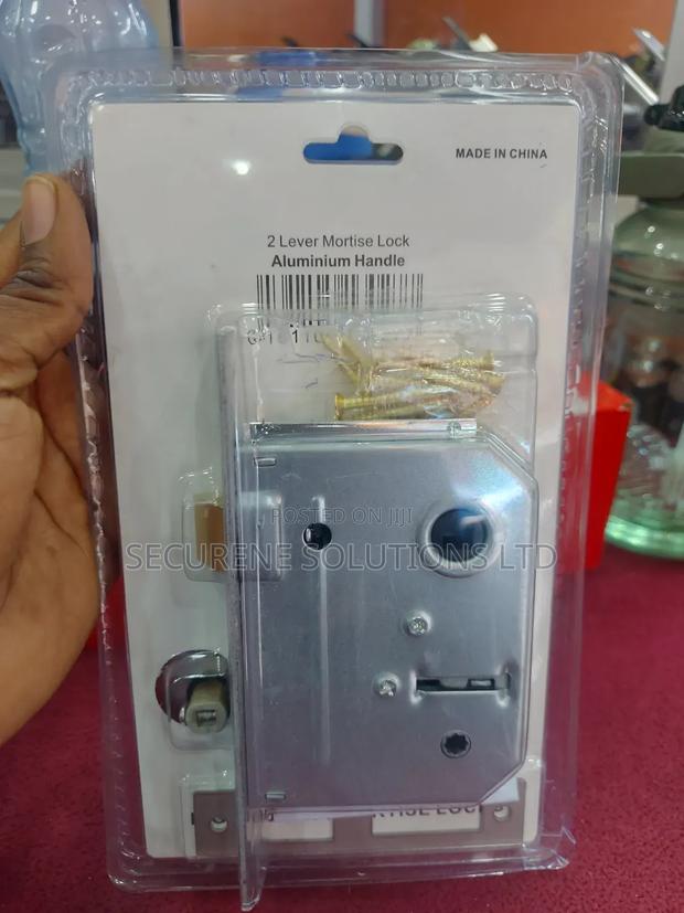 Bathroom Moment 2 Lever Mortise Lock. - thumbnail 2