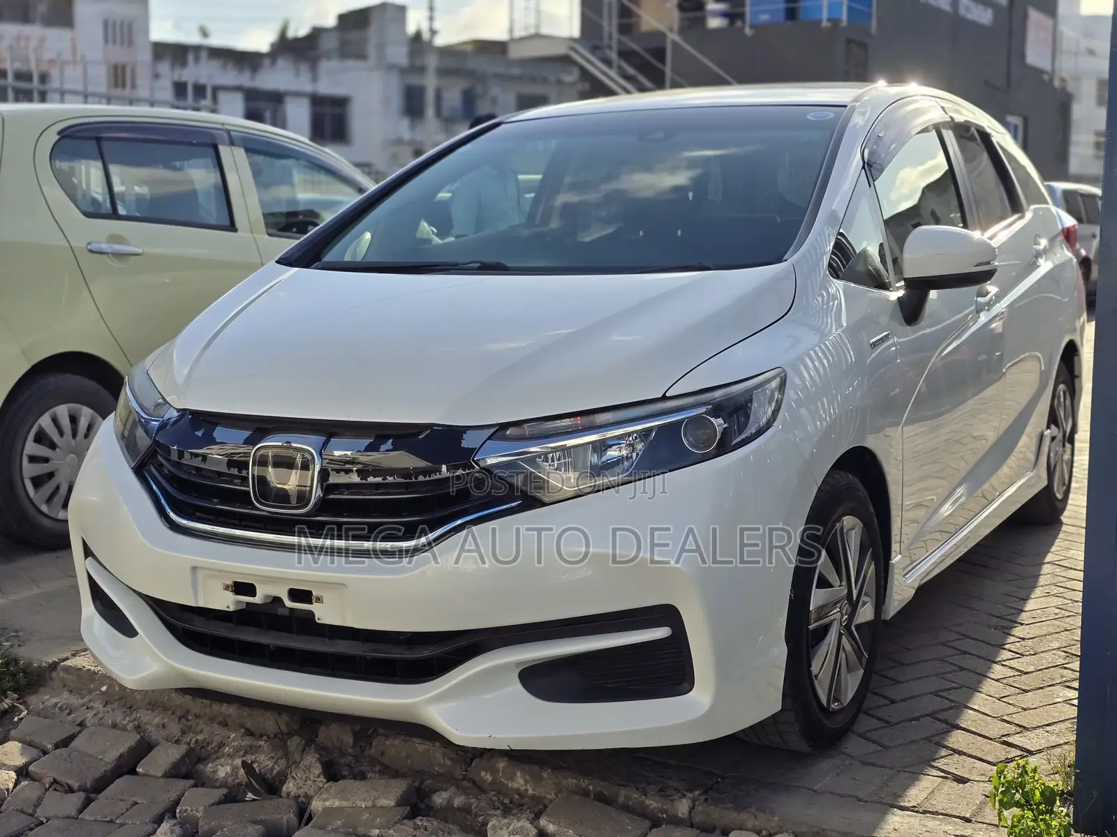 Honda Fit Shuttle 2018 White