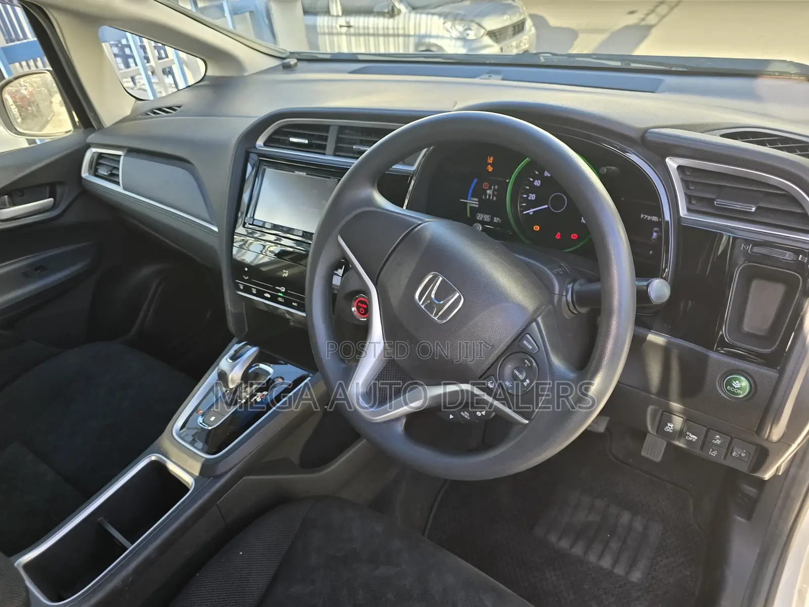 Honda Fit Shuttle 2018 White