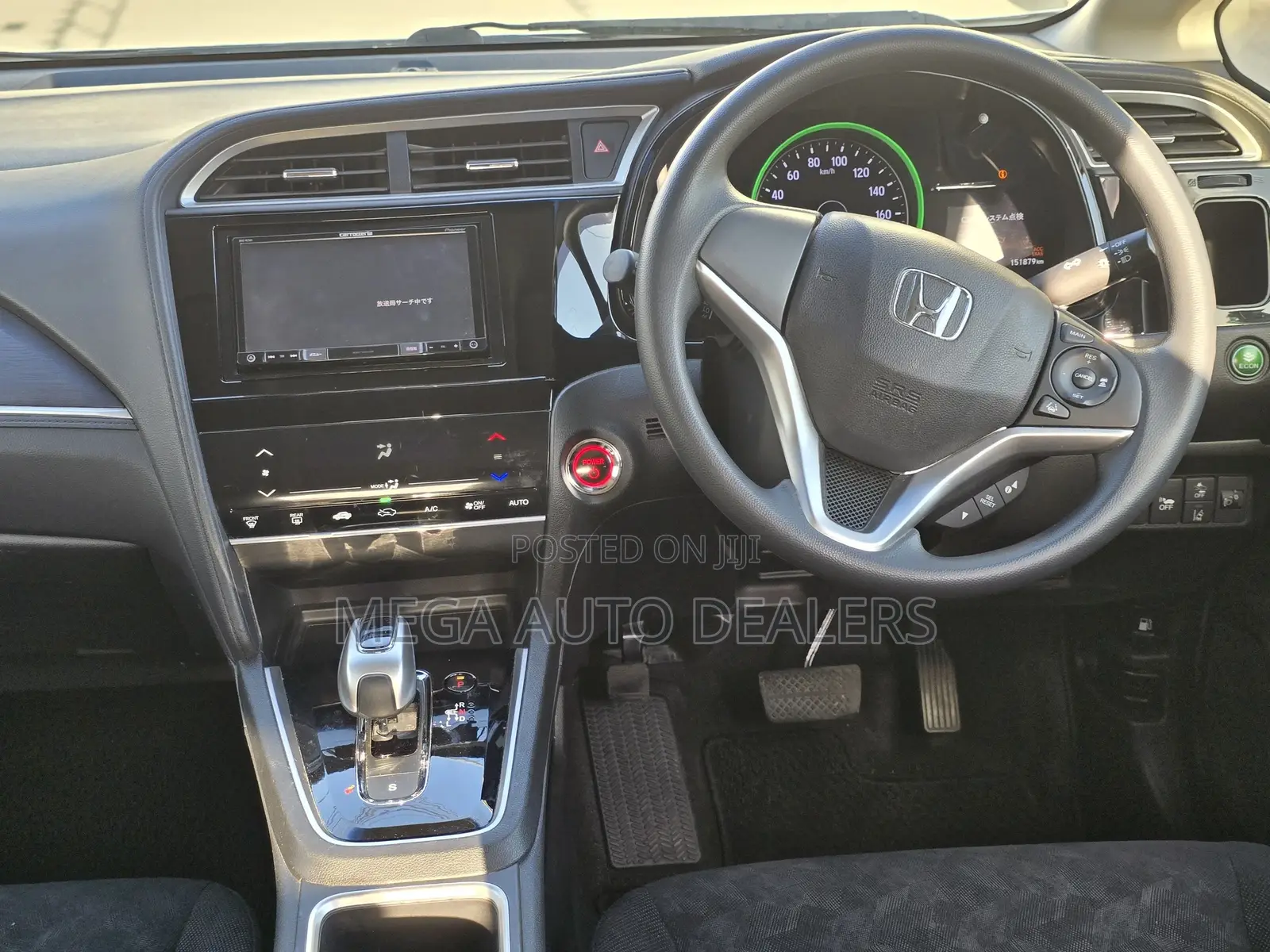 Honda Fit Shuttle 2018 White