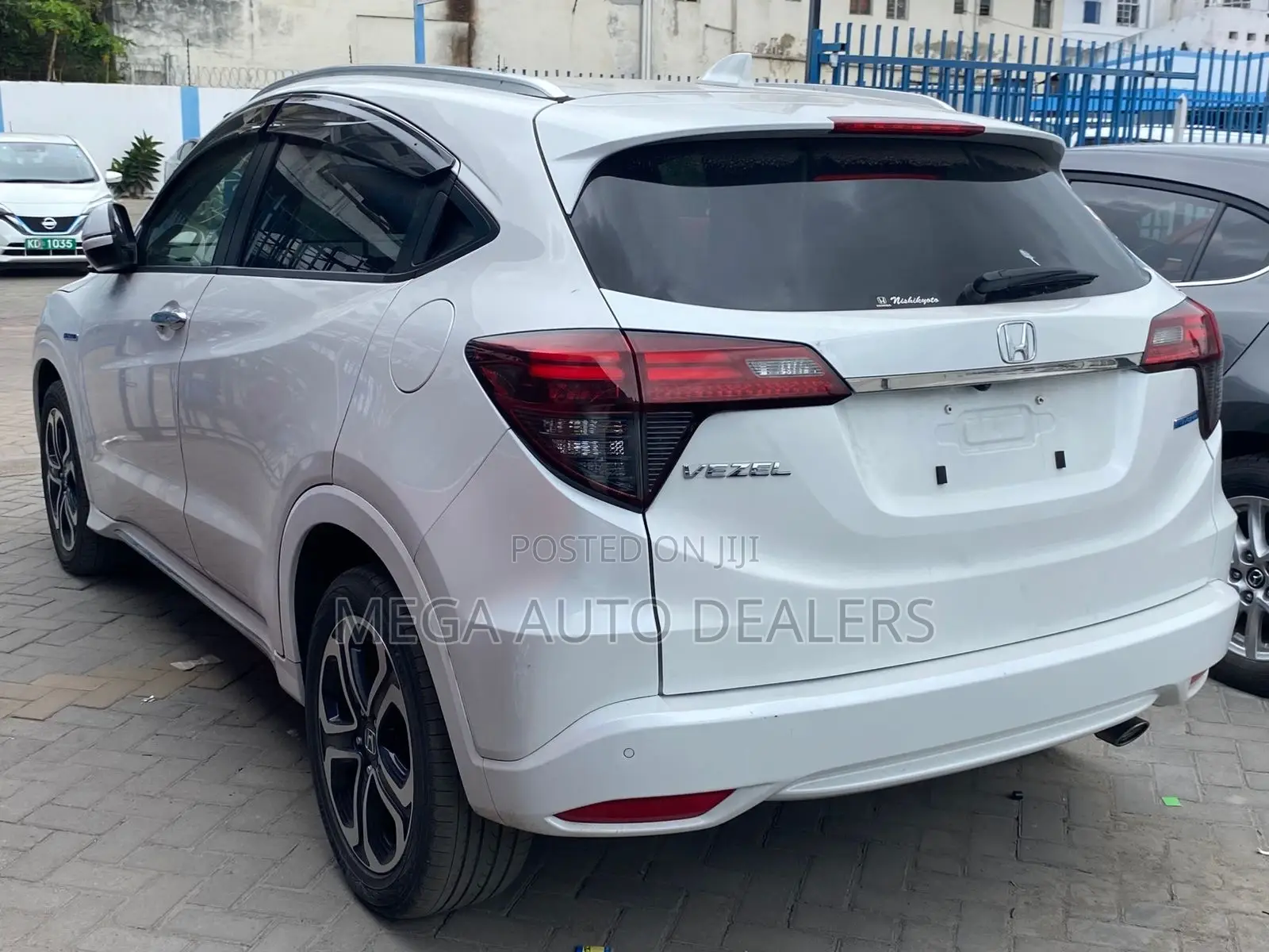 Honda Vezel 2018 White