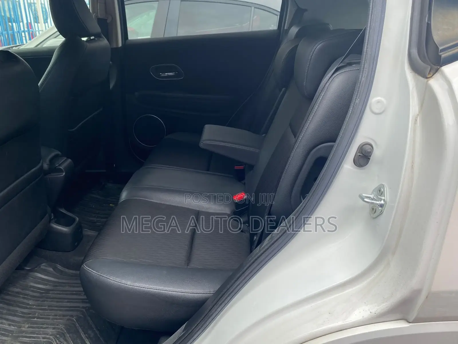 Honda Vezel 2018 White