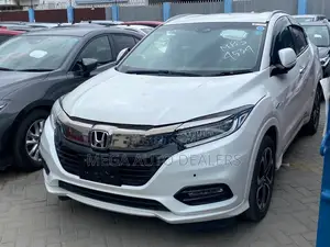 Honda Vezel 2018 White