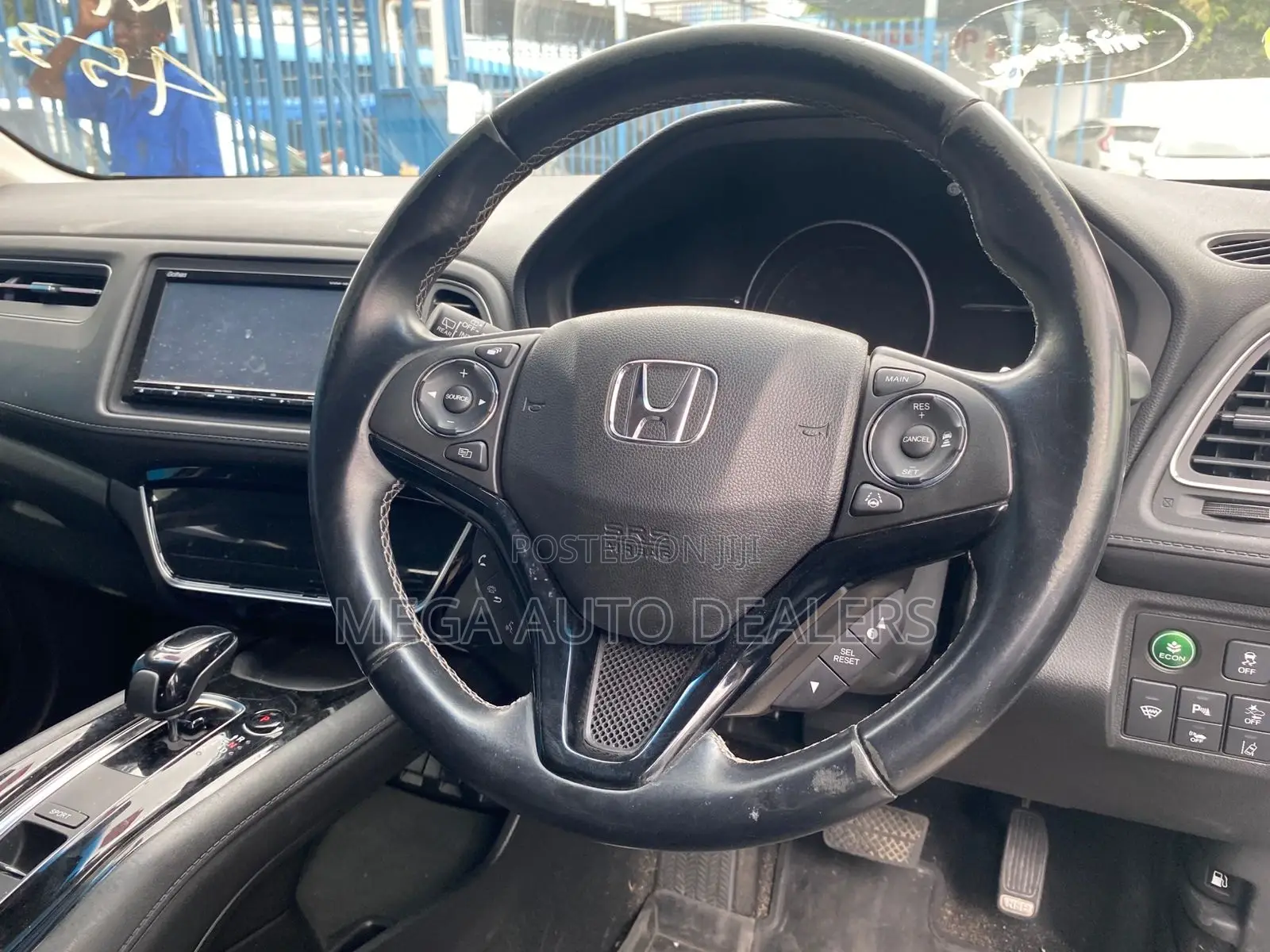 Honda Vezel 2018 White