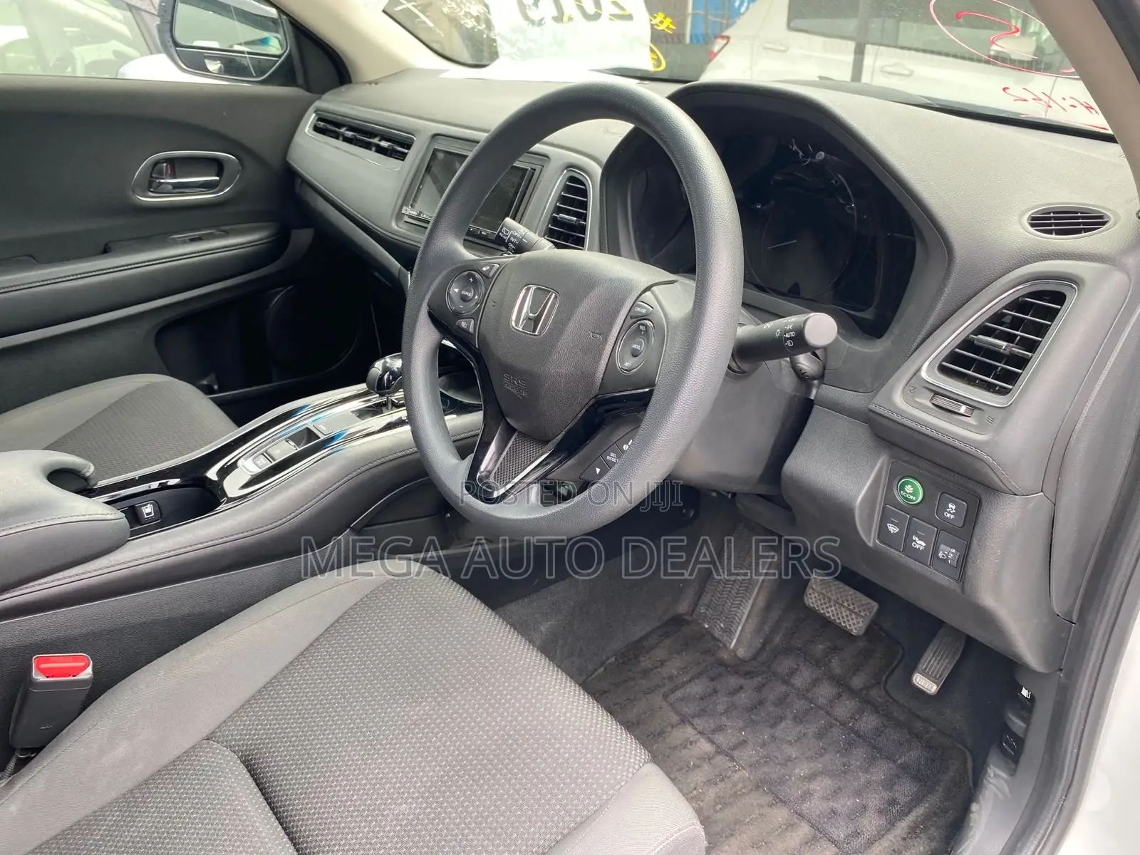 Honda Vezel 2019 White