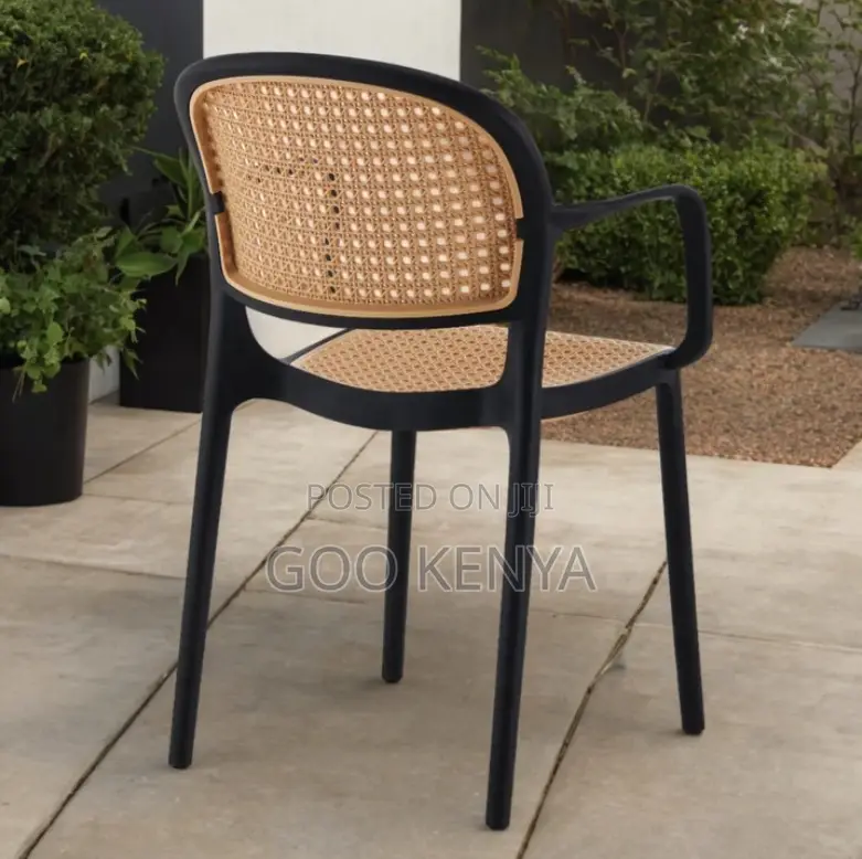 Home Chair; Modern Design Plastic Chair for Outdoor Use