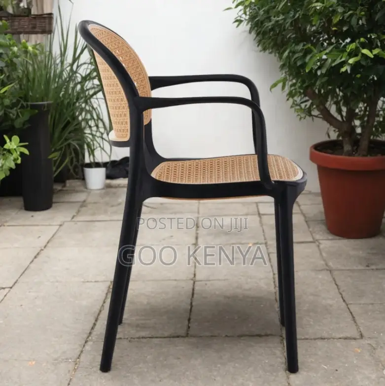 Home Chair; Modern Design Plastic Chair for Outdoor Use