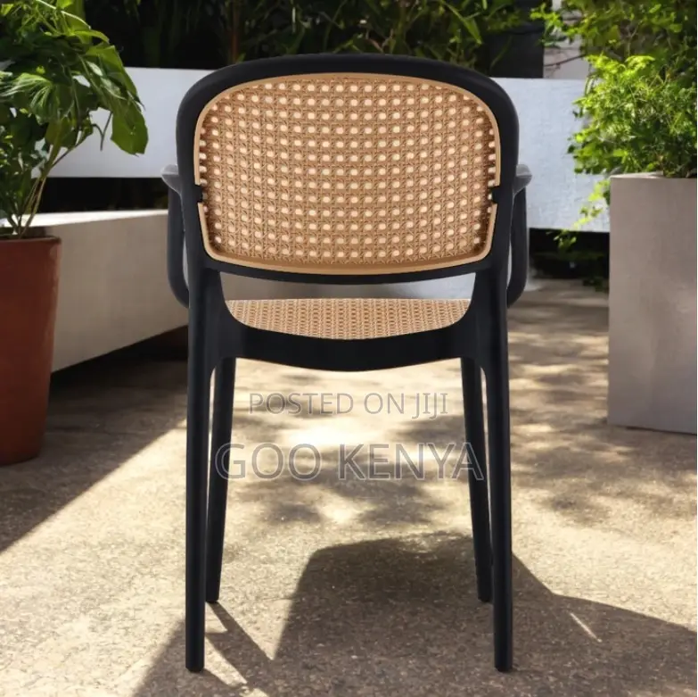 Home Chair; Modern Design Plastic Chair for Outdoor Use