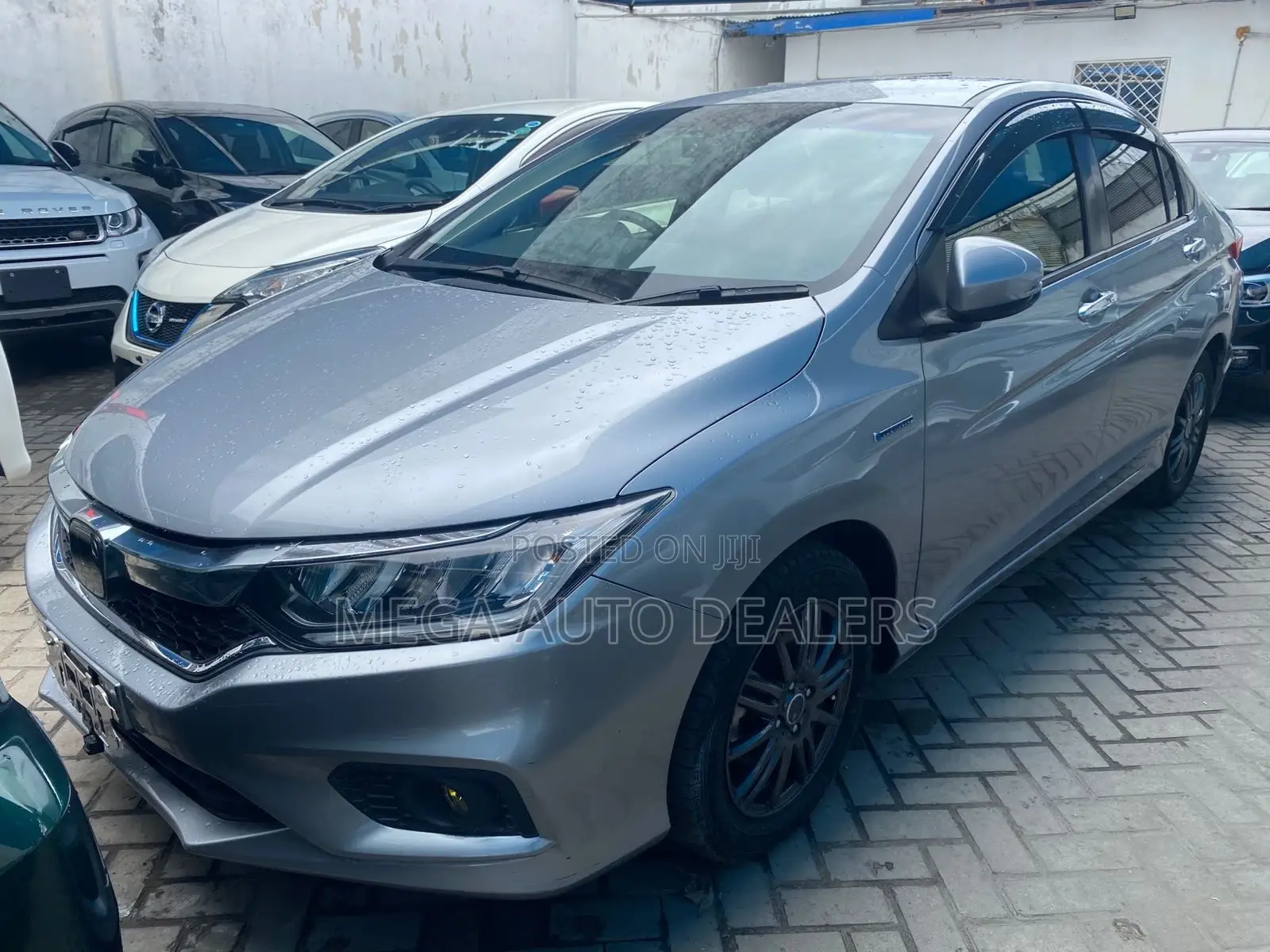 Honda Grace 2018 Gray