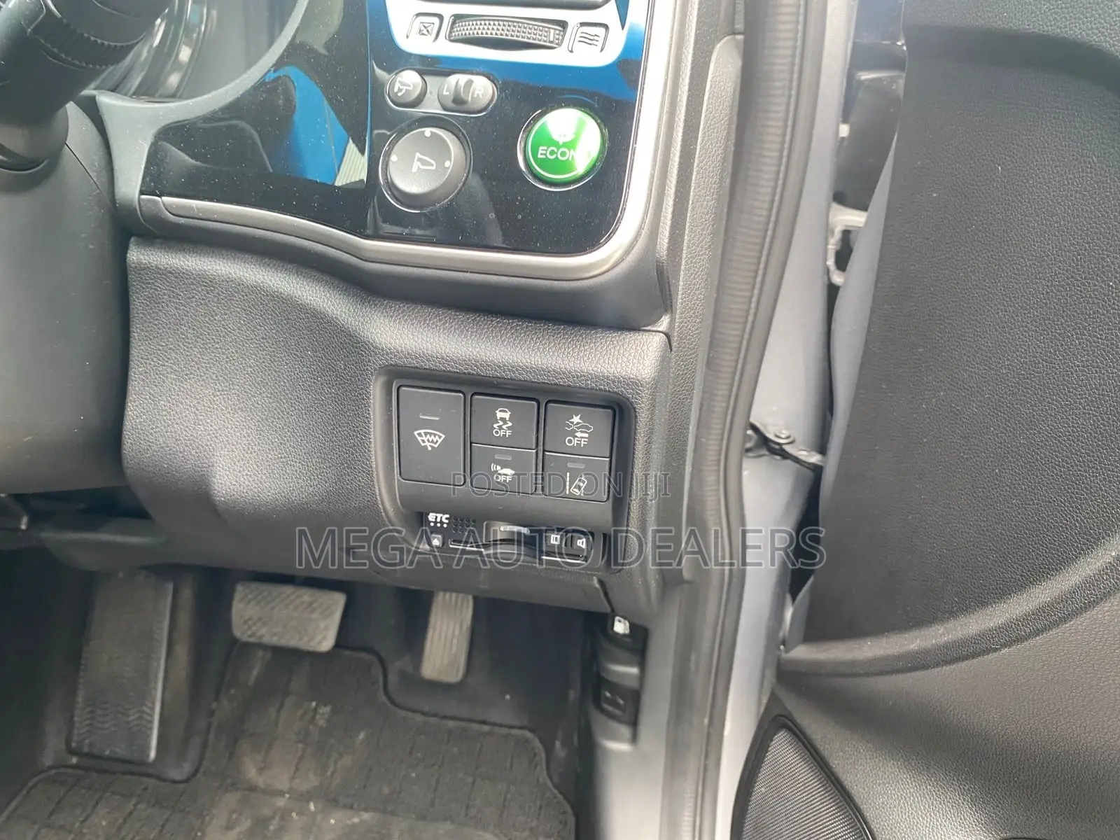 Honda Grace 2018 Gray