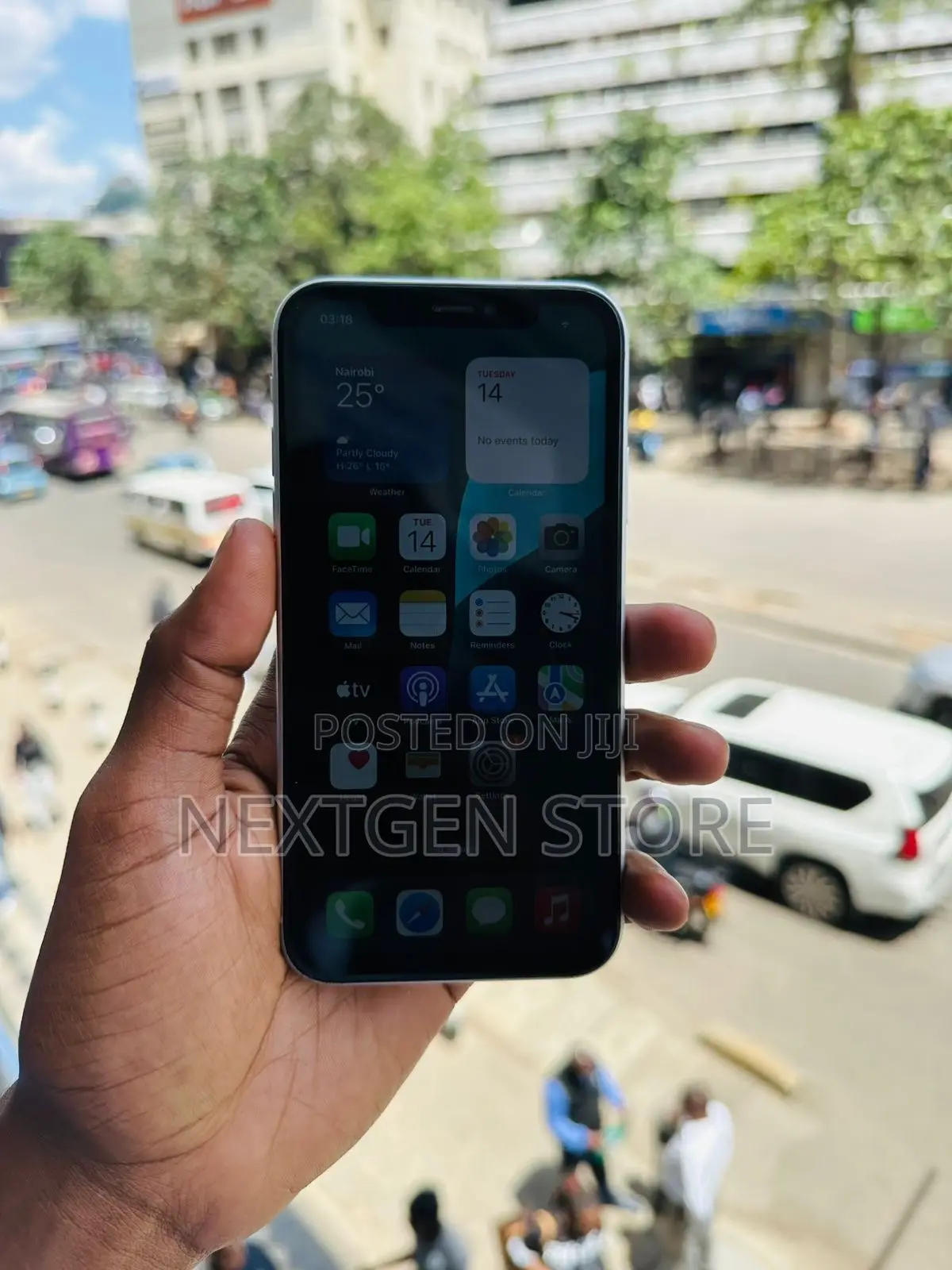 Apple XR 64 GB White