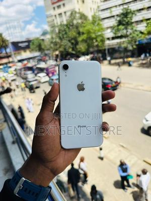 Apple XR 64 GB White - main view