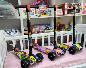 Colorful Graffiti 3-Wheel Scooter With Flashing Led Wheels