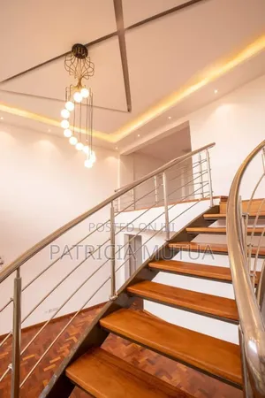 5bdrm Duplex in Duplexes, Raphta Road Area for sale
