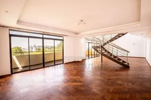 5bdrm Duplex in Duplexes, Raphta Road Area for sale