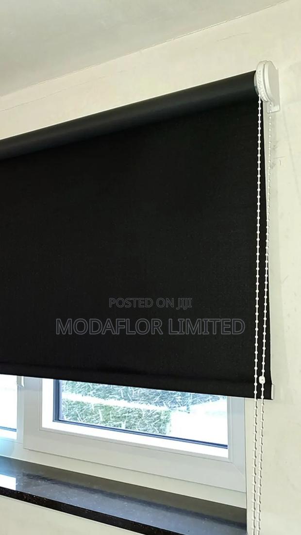 Kitchen Blackout Blinds – Modern, Easy to Clean Stylish