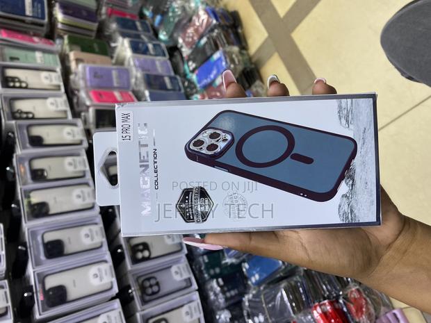Jetech Magnetic Crystal Clear Case for iPhone 15 Pro Max 6.7 - thumbnail 3