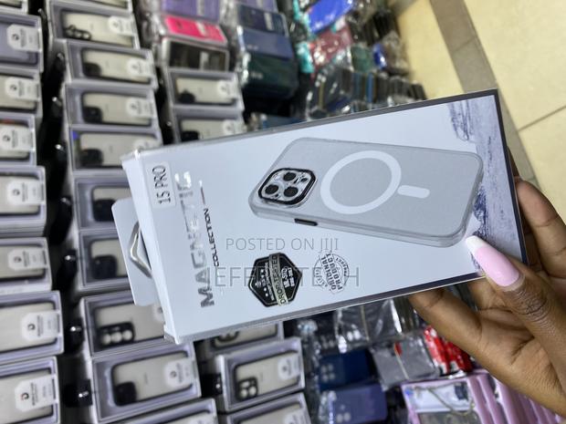 Betech Clear Case for iPhone 15 Pro Compatible With Magsafe - thumbnail 3