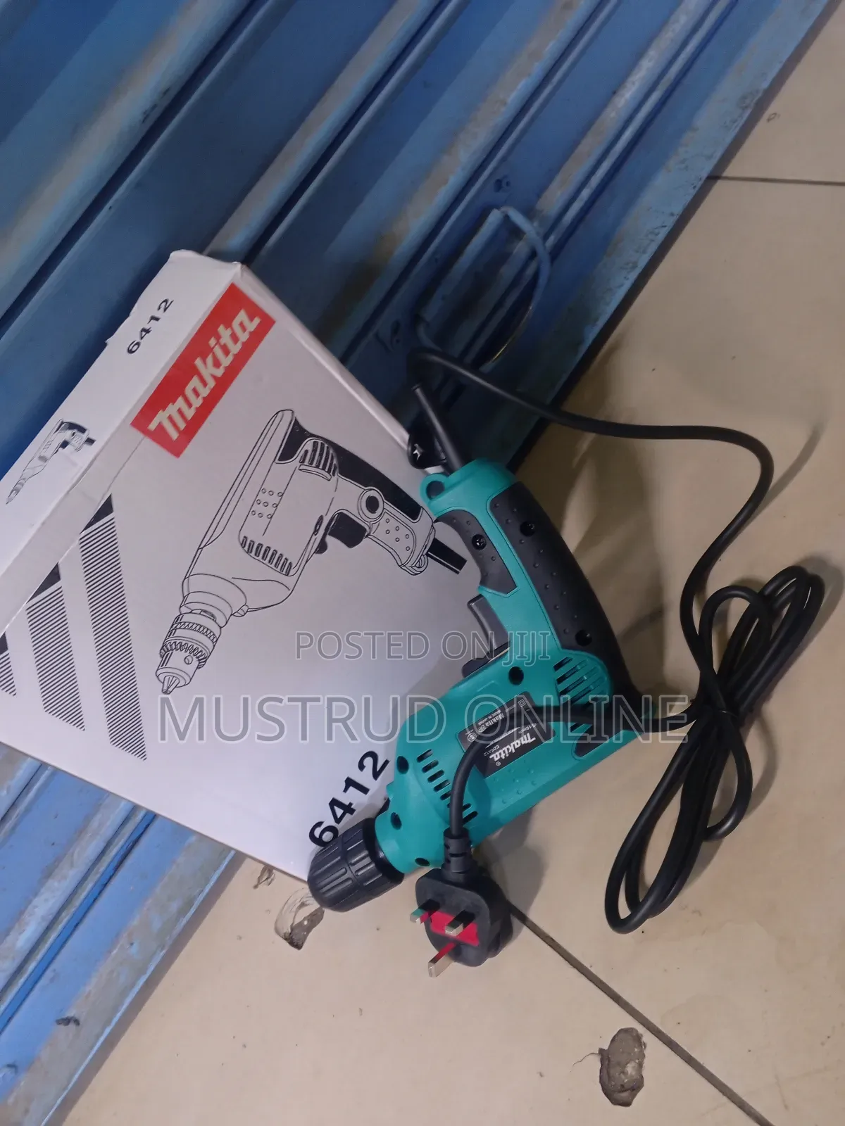 Makita Electric Drill 6412