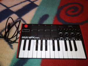 Akai Professional MPK Mini Mk Iii 25-Key Keyboard Controller - thumbnail 2