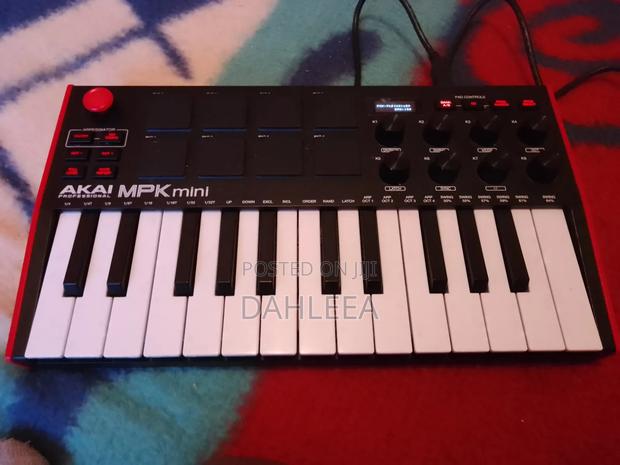 Akai Professional MPK Mini Mk Iii 25-Key Keyboard Controller - thumbnail 3