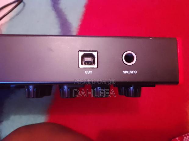 Akai Professional MPK Mini Mk Iii 25-Key Keyboard Controller - thumbnail 4