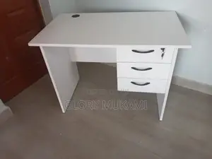 White Office Desk 0.9 M