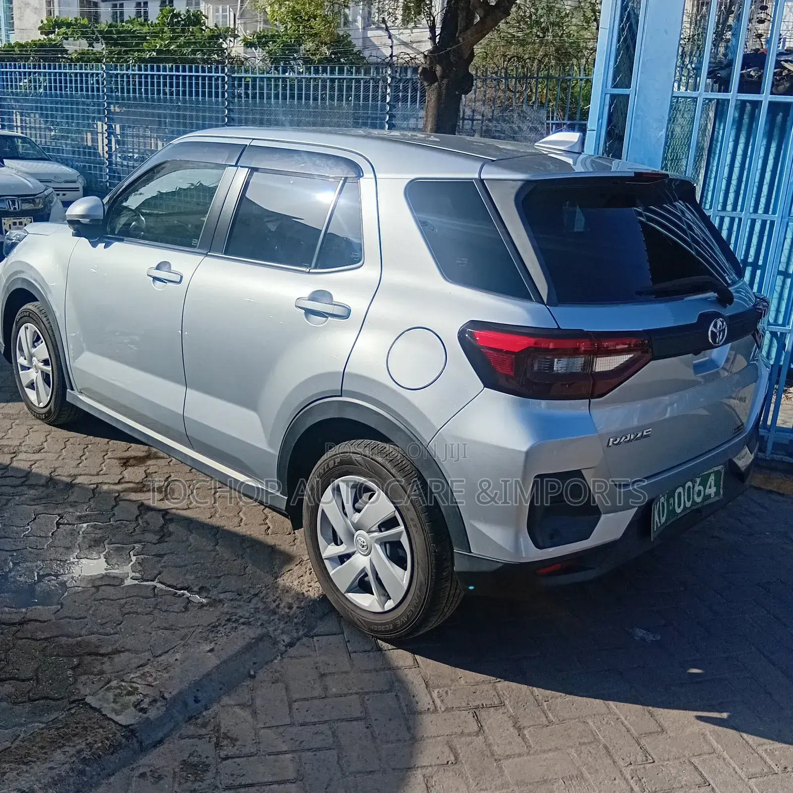Toyota Raize 1.0 AWD 2020 Silver
