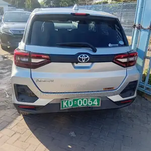 Toyota Raize 1.0 AWD 2020 Silver