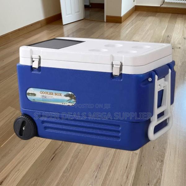 Portable 100 Litres Outdoor Cooling Freezer Box With Wheels and Handle