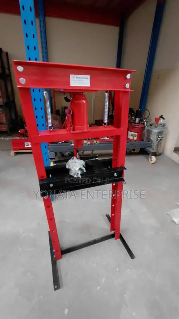 20t Hydraulic Pressing Machine - main view