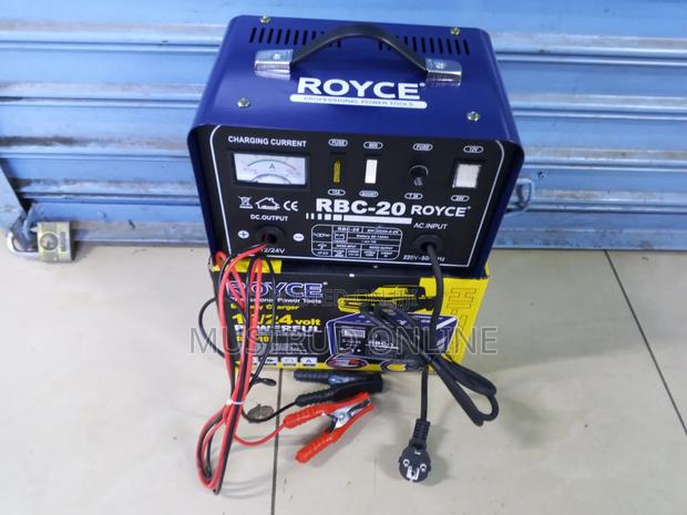 Quality Battery Charger - main view