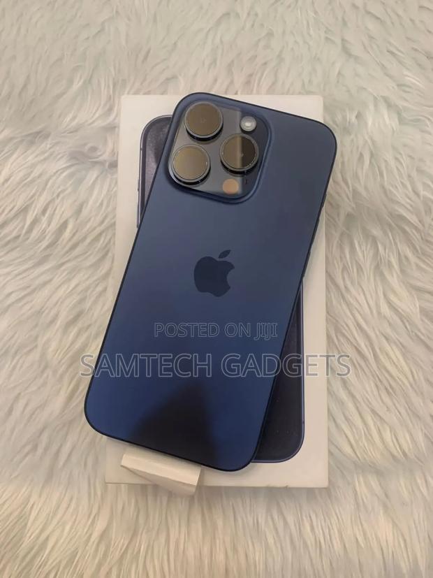 New Apple iPhone 15 Pro 256 GB Blue - thumbnail 4