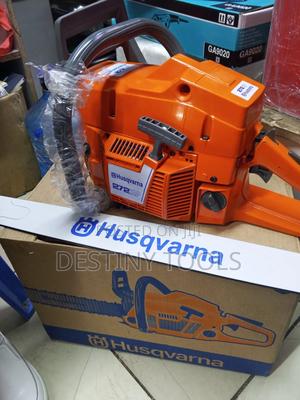 Powerful Husqvarna Powersaw 272xp - main view