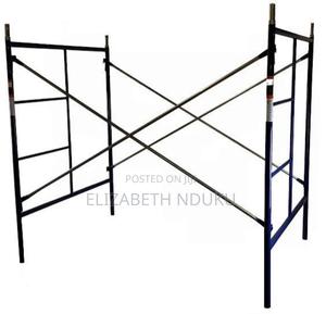 Reliable Height Access Scaffolding Set - thumbnail 2