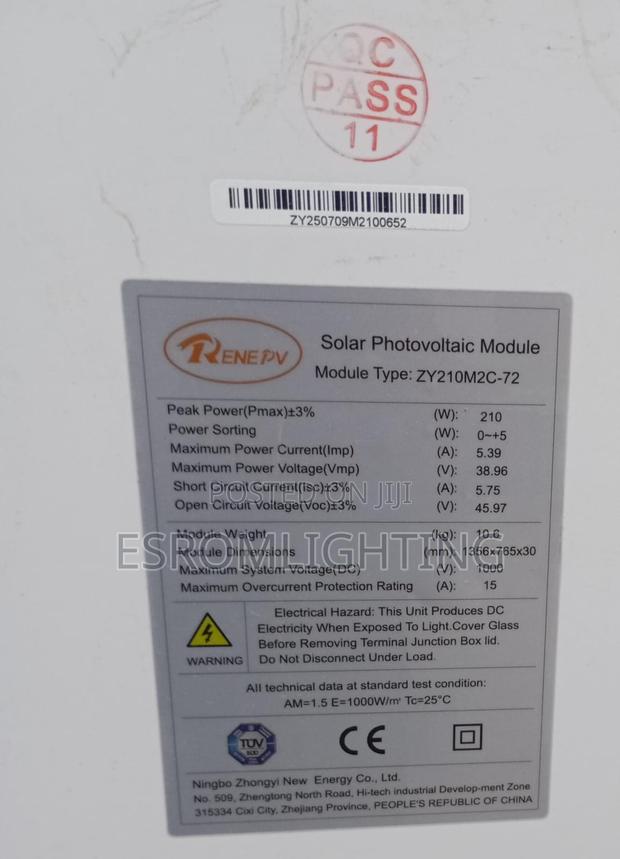 210 Renepv 210 Watts Solar Panels - main view