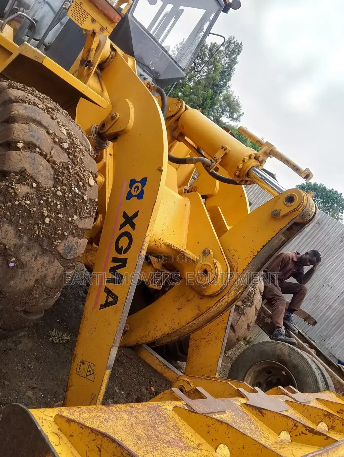 Grader (120 140) for Hire