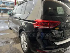 Volkswagen Touran 2019 Black