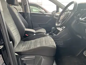 Volkswagen Touran 2019 Black