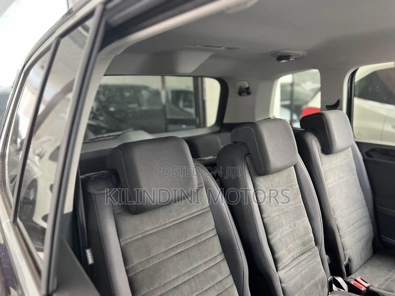 Volkswagen Touran 2019 Black