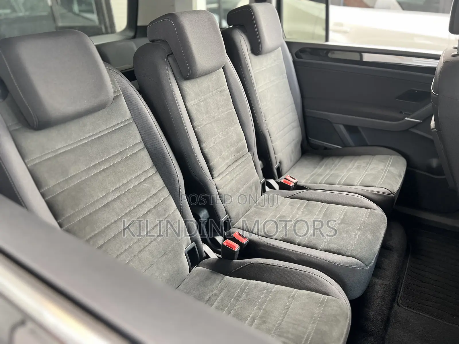 Volkswagen Touran 2019 Black