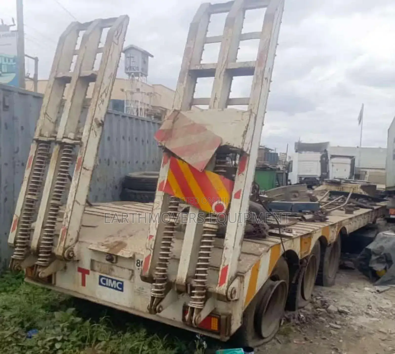 Lowloaders (Earthmovers) for Hire