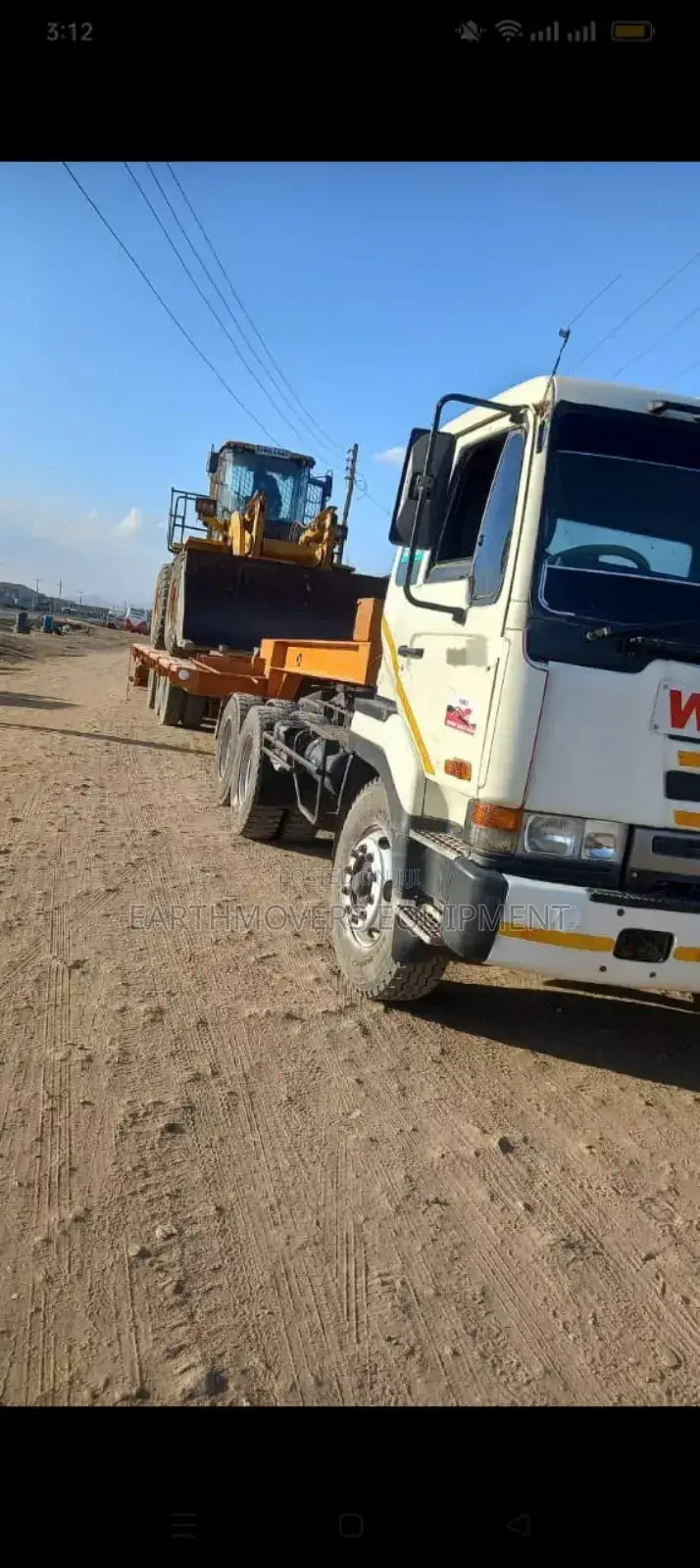Lowloaders (Earthmovers) for Hire