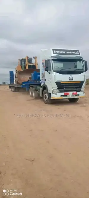Lowloaders (Earthmovers) for Hire