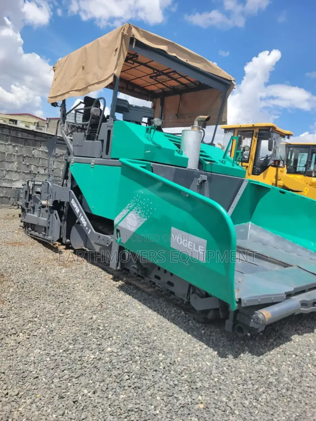 Asphalt Paver (Finisher) for Hire