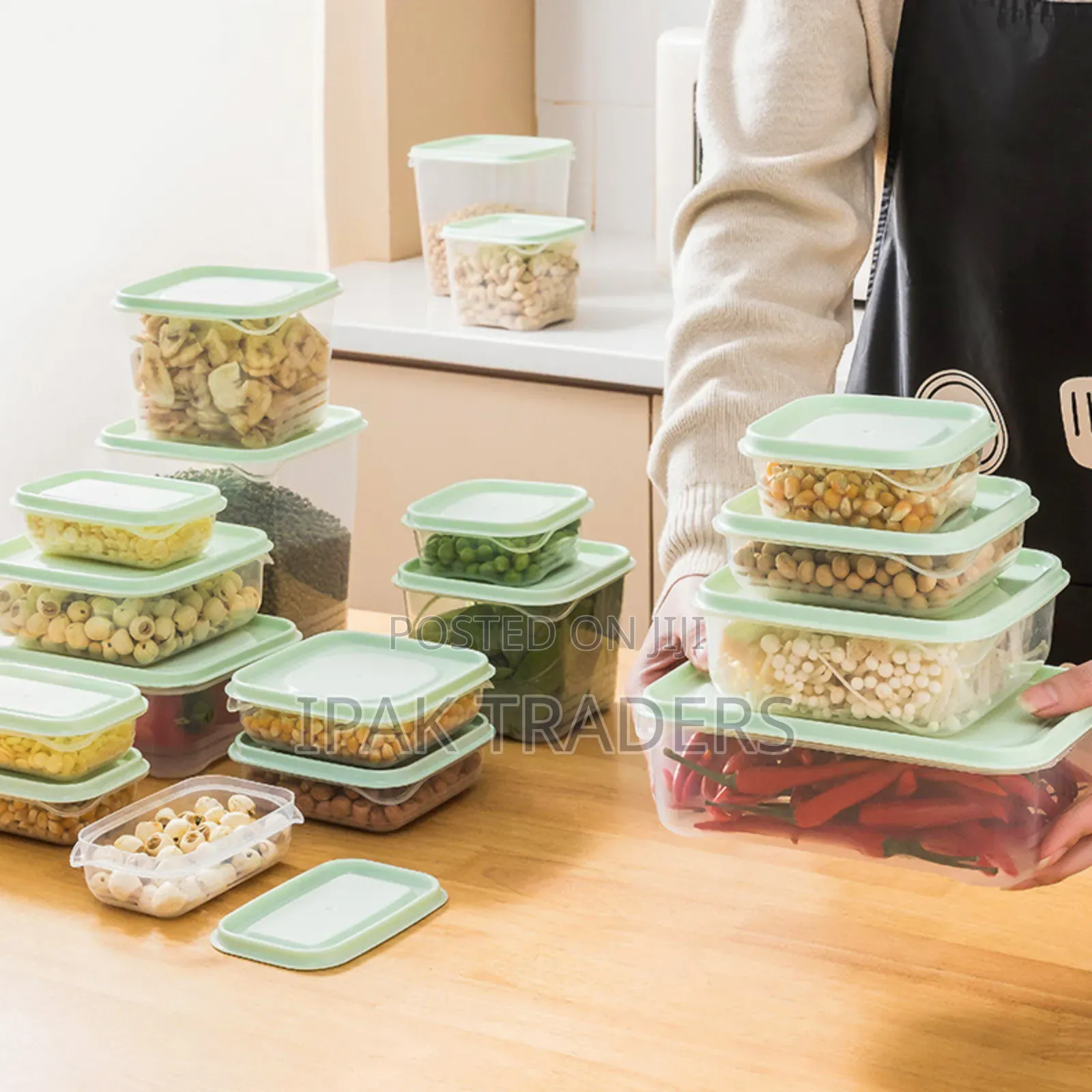 17pcs Crisper Food Storage Containers 
Colour Pink, Lime Green