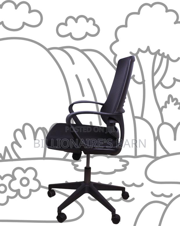 Black Ergonomic Mesh Office Chair | Heavy-Duty Headrest Support